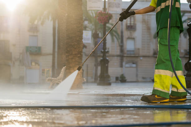 Why Choose Our Certified Pressure Washing Experts for Your Project Needs in Pelican Bay, TX?